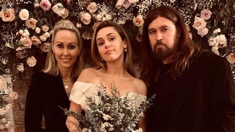 Miley Cyrus and Liam Hemsworth's wedding: Family shares more photos - 9Celebrity