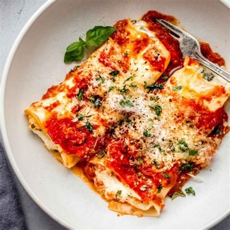 Cheese Manicotti with Lasagna Noodles (Easy Recipe)