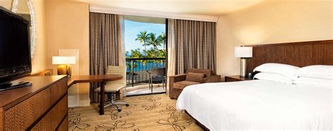 Hawaii Hotel Rooms & Suites at Hilton Waikoloa Village | Hilton waikoloa village, Hawaii hotels ...