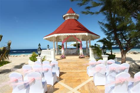 Grand Bahia Principe | Runaway Bay Destination Wedding Packages