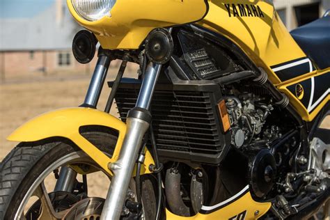 The Last (Legal) Two-Stroke Street Bike Sold In The USA - Yamaha RZ350 Kenny Roberts Edition