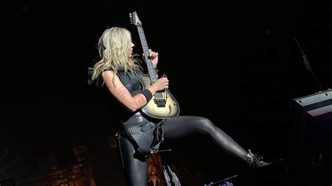 Nita Strauss guitar solo (front row view) - YouTube