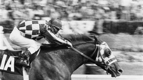 Past Kentucky Derby winner bios, race recaps and photos