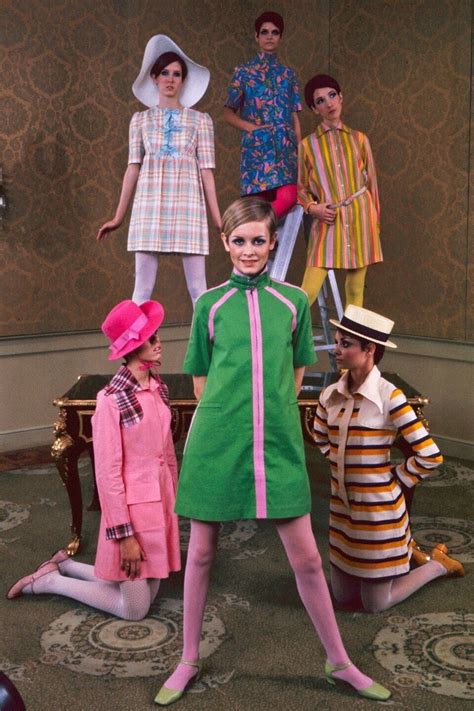 Twiggy Wearing Every 60s Fashion Trend Ever — ZEITGEIST