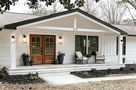 Simple and Beautiful Front Porch Decor - Beneath My Heart | Ranch house exterior, Ranch house ...