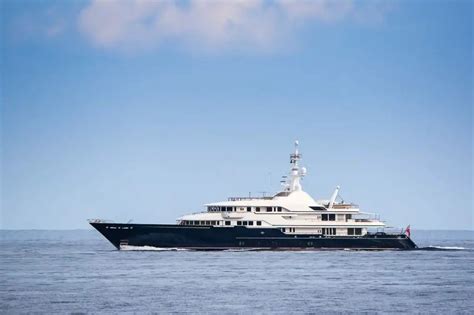 Jim Ratcliffe Yacht - Jim Ratcliffe Financial Times - Sinesio Mireles