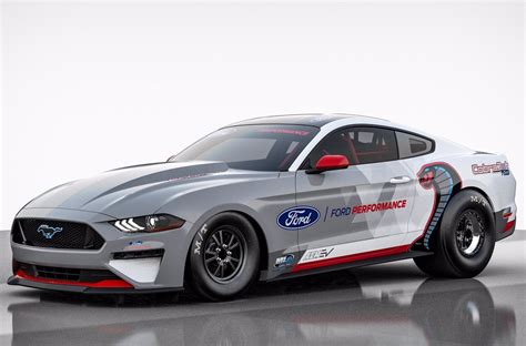 Ford Performance presenta su prototipo Mustang Cobra Jet, un modelo eléctrico con más de 1.400 ...