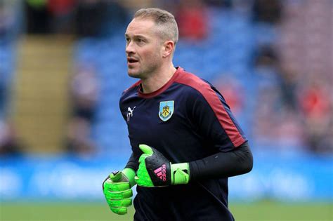 Paul Robinson: Burnley goalkeeper signs one-year contract extension | Daily Star