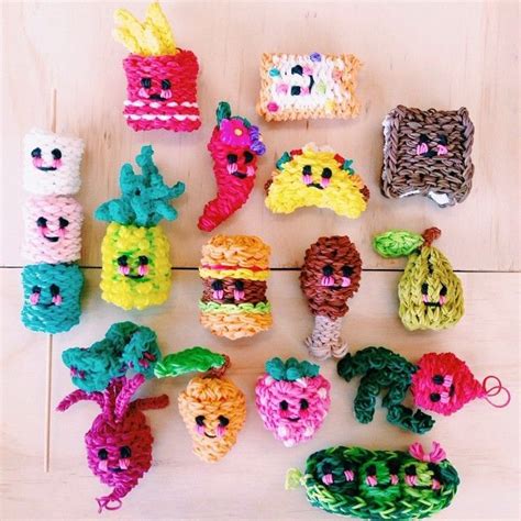 Pin by Aausmaa on DIY products | Rainbow loom charms, Rainbow loom designs, Rainbow loom bands