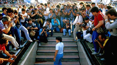 Diego Maradona Napoli Png - The political power of Diego Maradona through five World ... / We ...