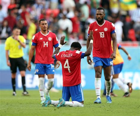Costa Rica vence a Japón con gol de Fuller en el final y sigue con vida en el Mundial