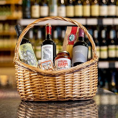 ITALIAN WINE BASKET $75 | The Savory Grape