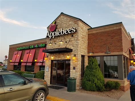 APPLEBEE'S, McPherson - Restaurant Reviews, Photos & Phone Number - Tripadvisor