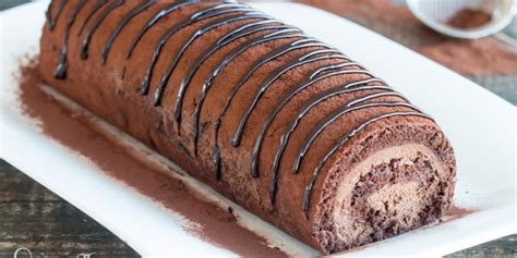 Recette de roulés suisses maison - Desserts - Ma Fourchette | Chocolate swiss roll, Chocolate ...