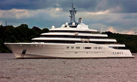 Abramovich’s Eclipse Yacht Available for Charter at $2 Million - eXtravaganzi