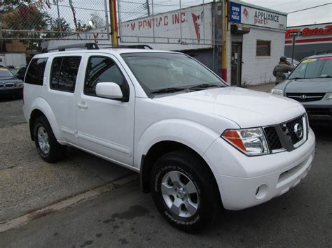 2007 Nissan pathfinder se off road