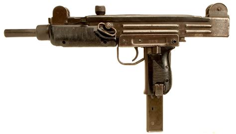 Deactivated Israeli Uzi 9mm submachine gun - Modern Deactivated Guns ...