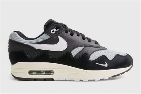 Patta & Nike's Air Max 1 "The Wave" Arrives in Black