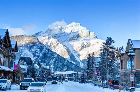 Winter in Banff Townsite in Kanadischen Rocky Mountains, Kanada ...