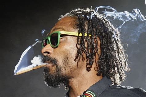 Snoop Dogg Smoking Wallpapers - Top Free Snoop Dogg Smoking Backgrounds ...