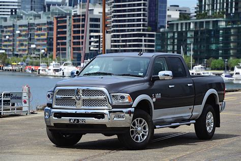 RAM Trucks 3500 Crew Cab Specs & Photos - 2016, 2017, 2018, 2019, 2020 ...