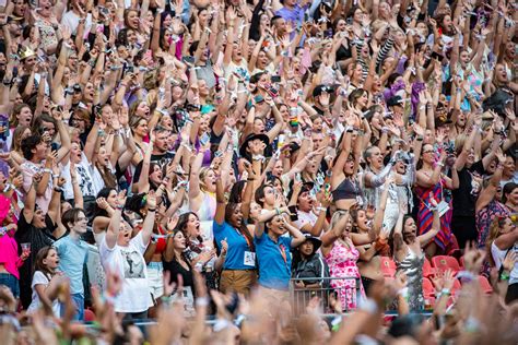 PHOTOS: Taylor Swift performs in front of sold-out crowd in Denver at Empower Field at Mile High ...