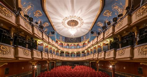 Symmetrical Architectural Photography Highlights Budapest's Theaters