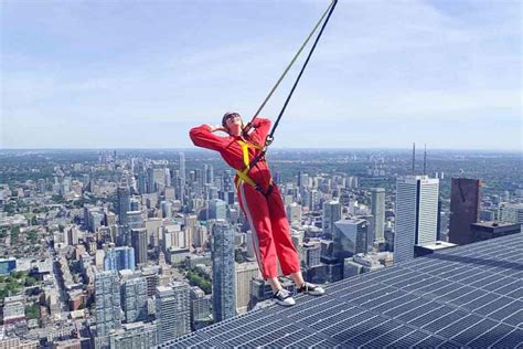 CN Tower Edgewalk (Toronto)- What's It REALLY Like?