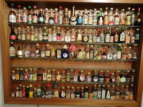 126 Miniature Liquor Bottles - Catawiki