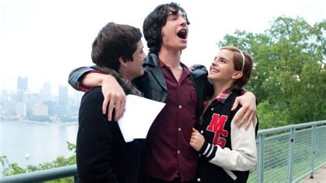 Movie Review: The Perks of Being a Wallflower (2012) - The Critical Movie Critics