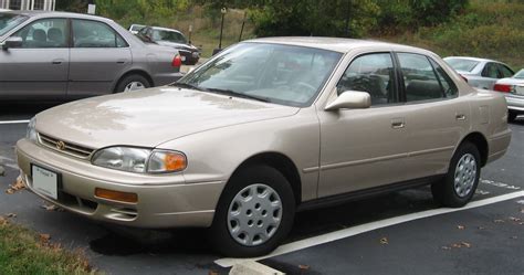 File:1995-96 Toyota Camry.jpg - Wikimedia Commons