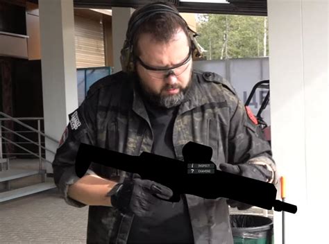 Tarkov IRL, Nikitta firing new Kalashnikov weapons. Link to the Kalashnikov Group vid for EFT ...