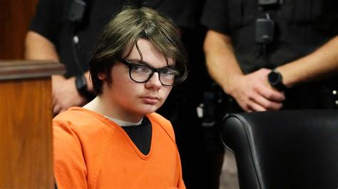 Judge rules school shooter Ethan Crumbley can be sentenced to life without parole - ABC News