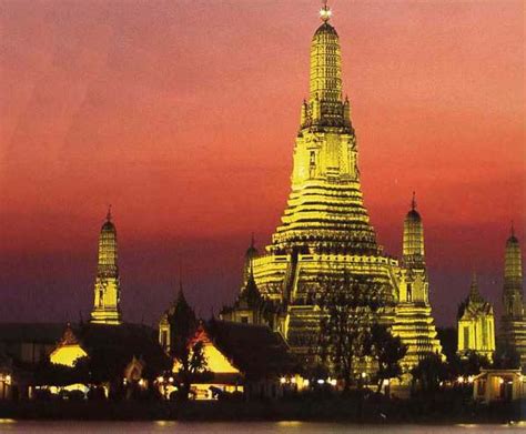 Wat Arun - Here We Take A Look At The Most Popular Temples In Bangkok ...