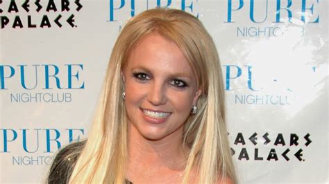 Britney Spears Reflects On Shaving Her Head & 'Acting Out' In 2007: I ...