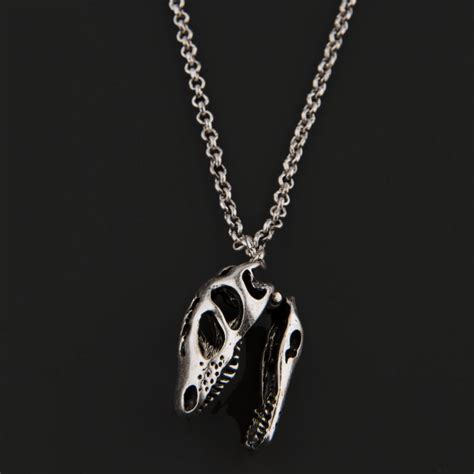 Science-Themed Jewelry Under $12 For Your Valentine | IFLScience