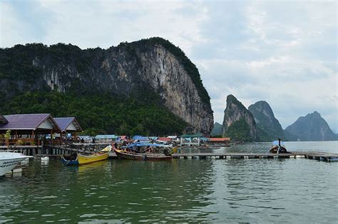 Gallery of Ko Panyi: A Floating Village in Thailand - 1