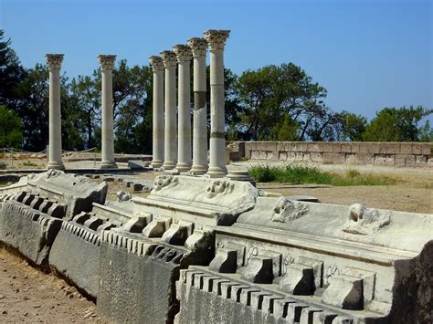 Temple at the sanctuary of Asclepius on the island of Kos | Flickr