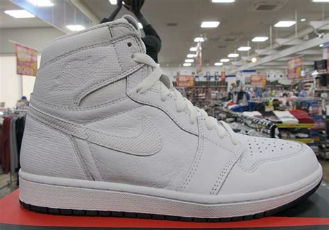 Air Jordan 1 Retro High OG Pure White | SneakerNews.com