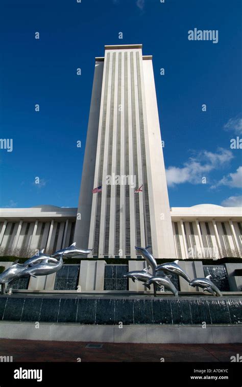 Exterior of the new current State Capitol Building at Tallahassee ...