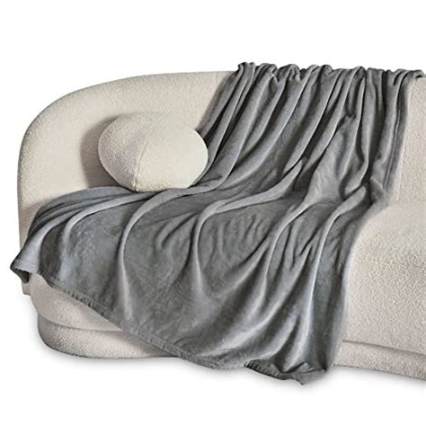 How To Choose A Throw Blanket For Living Room - Home Living