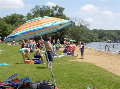 The insider's guide to Kenosha County beaches | Get Out | kenoshanews.com