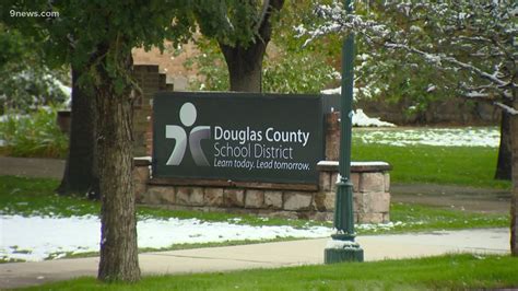 Douglas County School District to switch to remote learning | 9news.com