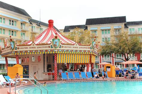 The Disney World Resort Bar Crawl: Disney for Adults!