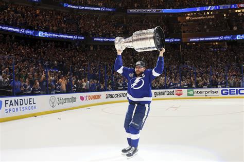 Lightning strikes twice: Tampa Bay repeats as Cup champion | AP News