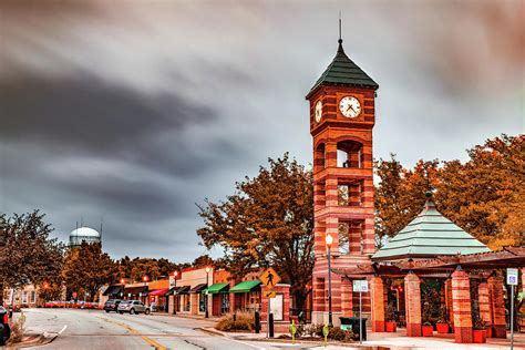 Overland Park Kansas ClockTower Plaza Skyline and Water Tower ...