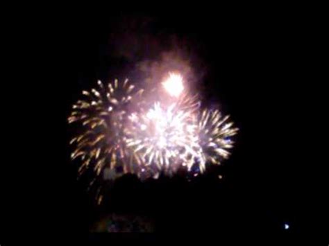 Loud firework sounds - YouTube