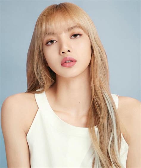 190218 moonshot_korea IG Update with Lisa : r/BlackPink