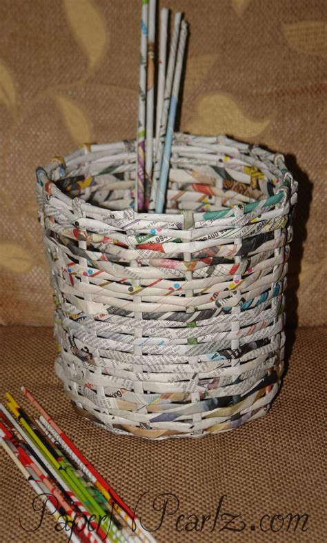 Paper Weaving - Basket and tutorial | Paper weaving, Newspaper crafts ...