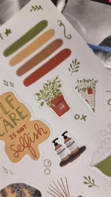 Cricut scratch the sticker paper : r/cricut